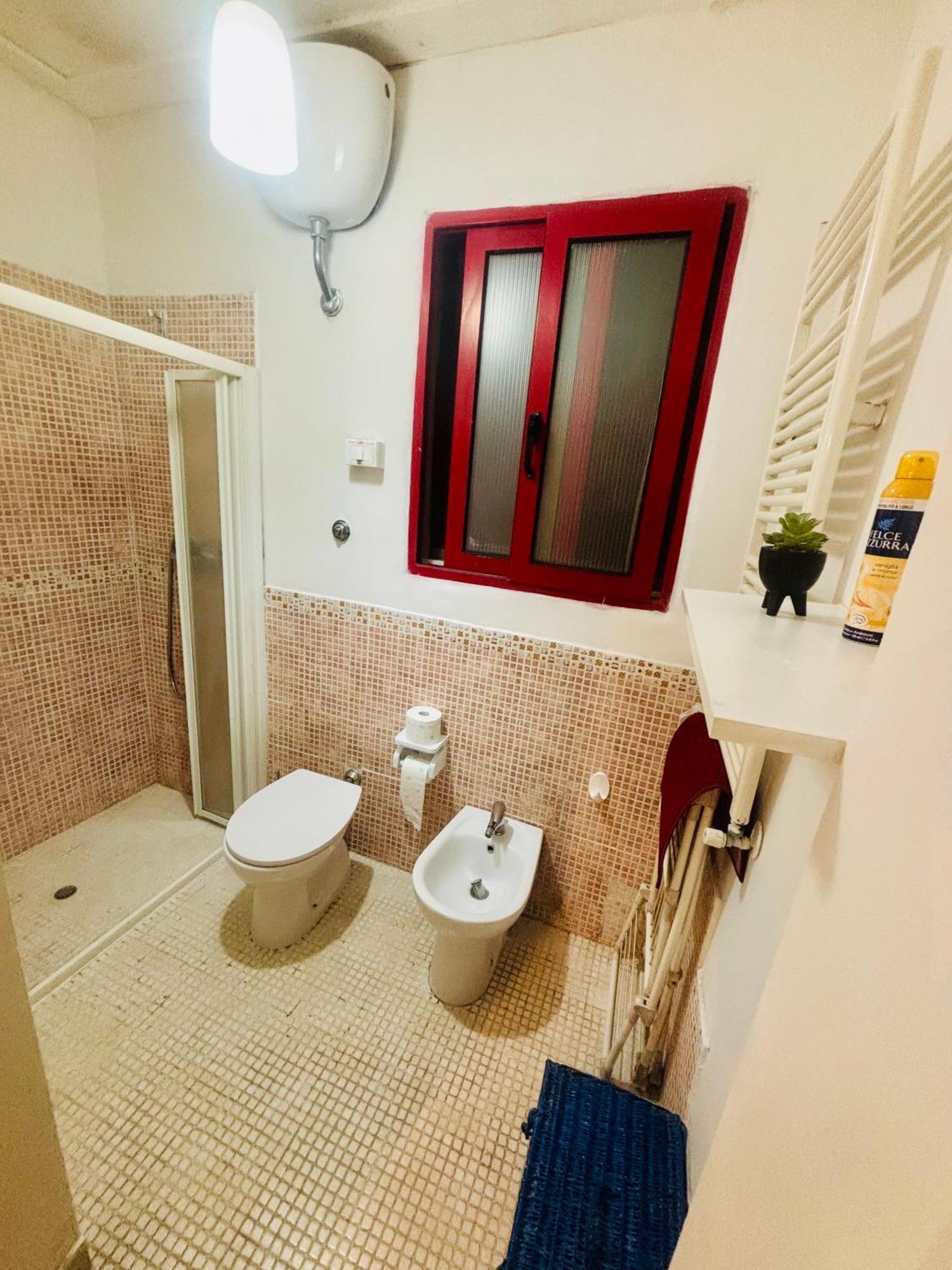 Apartment Benny House In The Park Close To Gemelli And Fl3 To S Peter And Center Rom